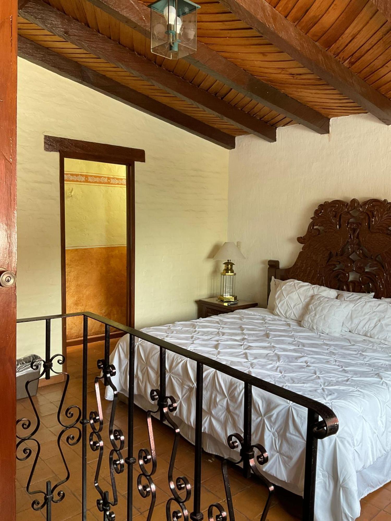 Villa San Jose Hotel & Suites Morelia Exterior foto